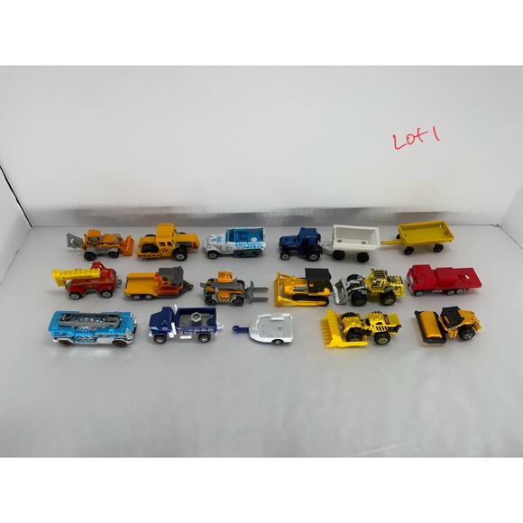 Hot Wheels/Matchbox Trucks - Picture 1 of 7